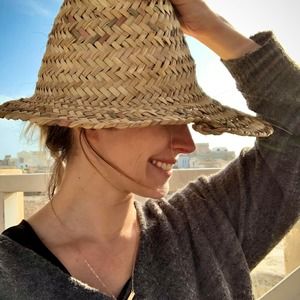 Meet your Posher, Laraina